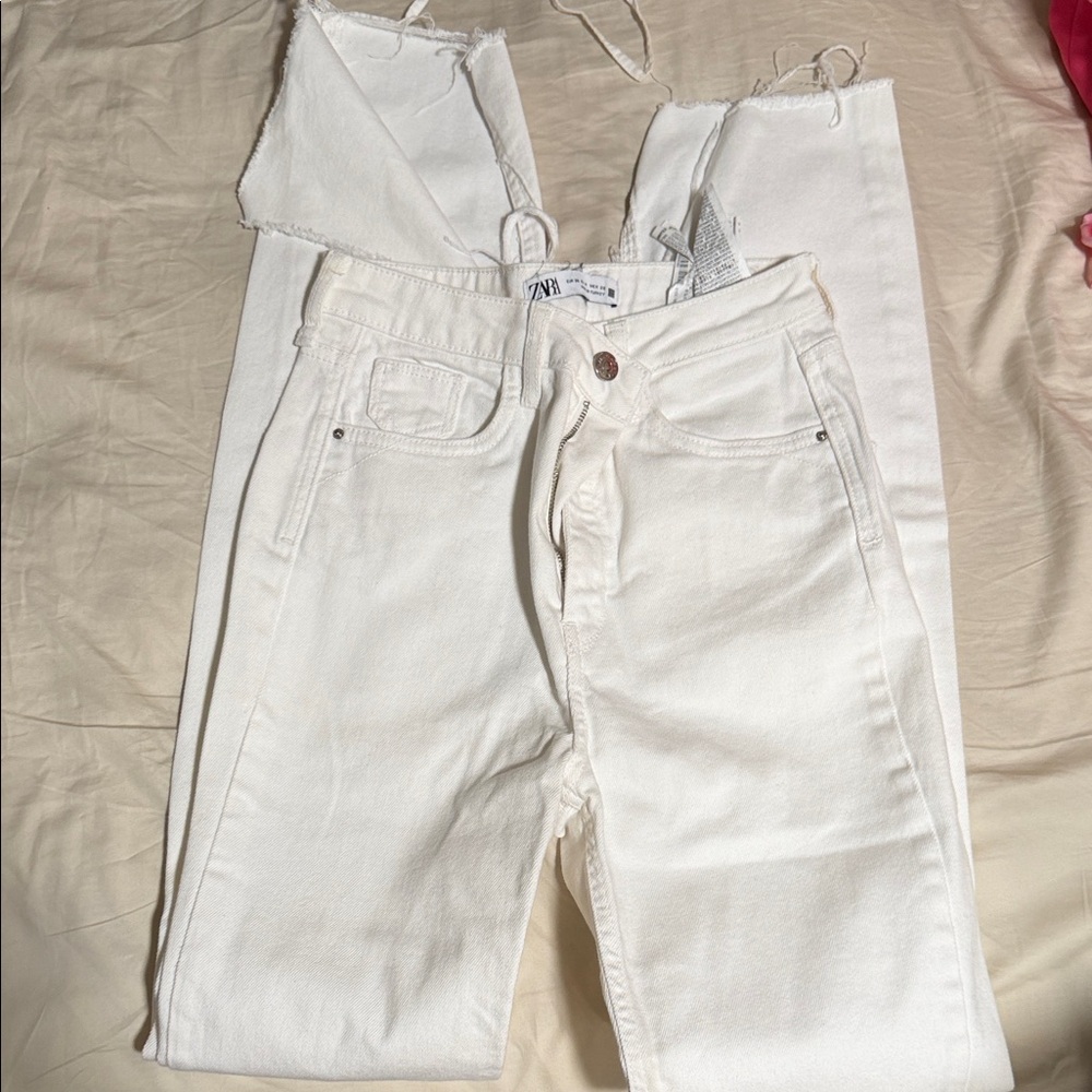 Zara High Rise Flare & Wide Leg Jeans white